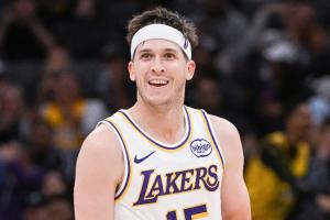 里夫斯：我不能轻易地失去球权 要时刻准备给队友创造最好的机会