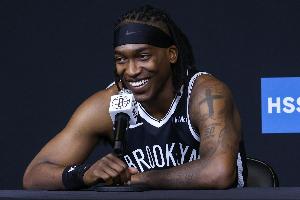 手感火热！曼恩半场6中5高效拿下14分3板 首节独得10分