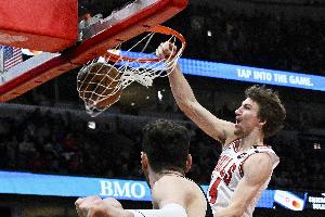 前途不可限量！布泽利斯18中11&三分4中3 砍下27分5板&正负值+18