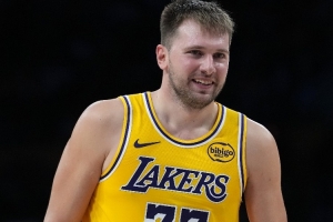 如何找回准星？东契奇：努力获得更好的出手机会 忘掉投丢的球